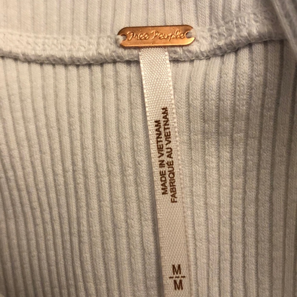 NWT Free People Ribbed Button Front Closure/Button - Picture 8 of 12
